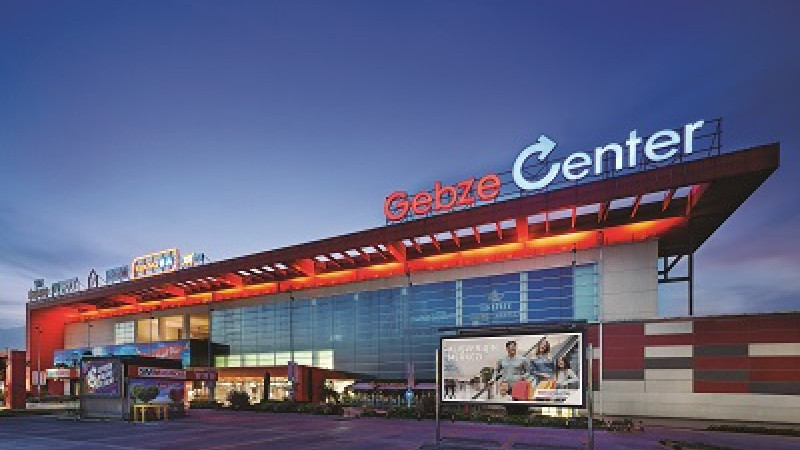 1 milyondan fazla kişi ziyaret etti. 