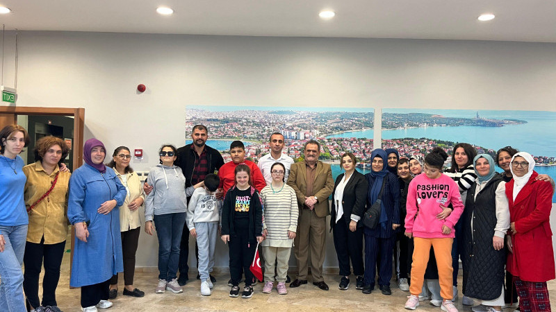 Sarıçam ‘ Malta Gezgini’nin  gelirini  bağışladı