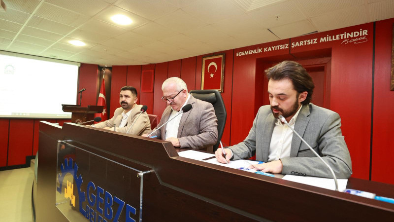 Kasım Meclisi’nde “çöken bina” konuşuldu