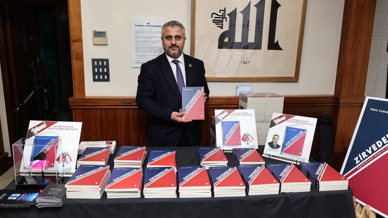 Darıcalı gazeteci İsmail Karakaş’ın “ZİRVEDEKİLER” okuyucularıyla buluştu