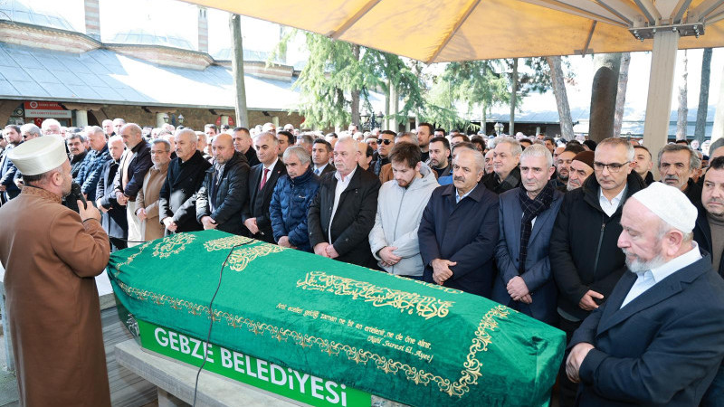 Gebze, Cemal Koçyiğit'i dualarla uğurladı...