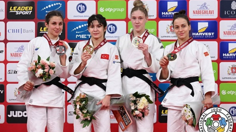 Gebzeli Tuğçe Tiflis'de tarih yazdı