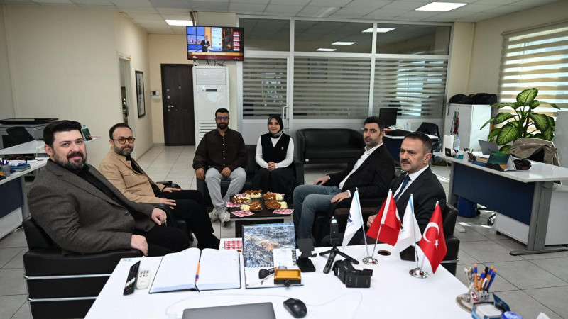 Vali Aktaş’dan AA Bürosu’na ziyaret..