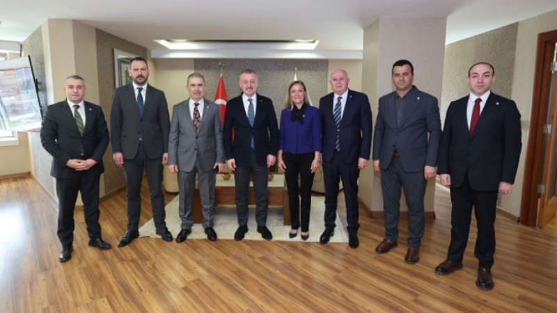 Tahir başkan İYİ'leri ağırladı