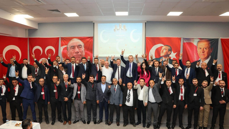 MHP Darıca'd başkanını seçti