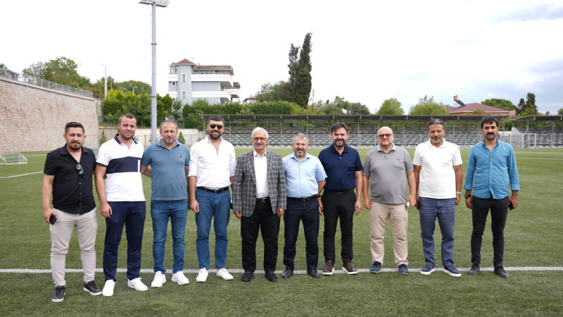 Kaymakam  Özyiğit'den mor menekşelere ziyaret...