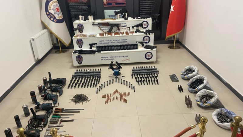 Darıca'da Cinayetten cephanelik çıktı
