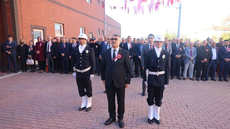Çayırova’da 85. Yıl anma programı törenle gerçekleştirildi.