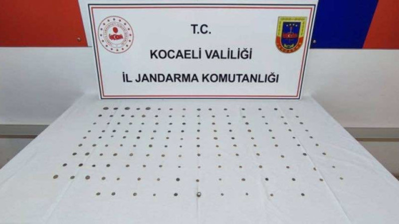 Jandarma, Gebze’de Bizans’ın eserlerini ele geçirdi