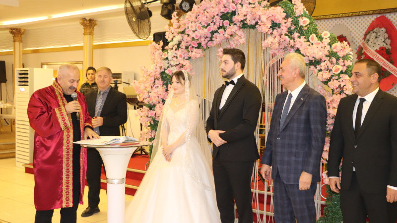 Gebze protokolünü buluşturan düğün