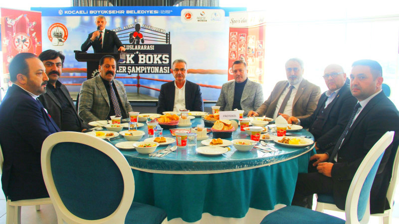 Köşker’den İsmail Altay organizasyonuna destek