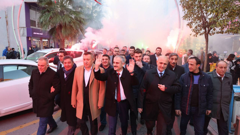 Çayırovalılardan Başkan Çiftçi’ye coşkulu karşılama