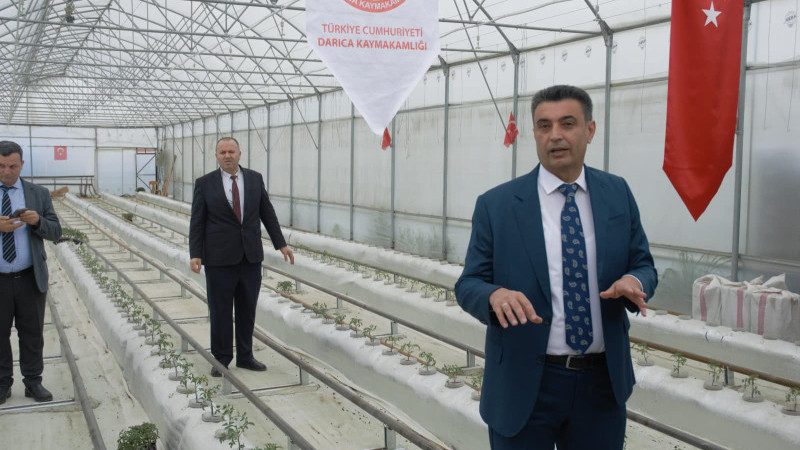 Darıca Kaymakamlığı’ndan 2. Topraksız Tarım Fide Dikim programı….