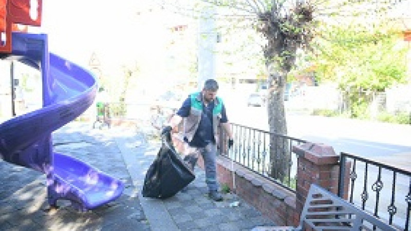    Çayırova’da bayrama hazırlık tüm hızıyla sürüyor