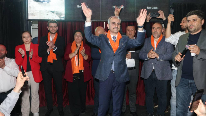Çiftçi, “Çayırova’mız için durmak yok yola devam”