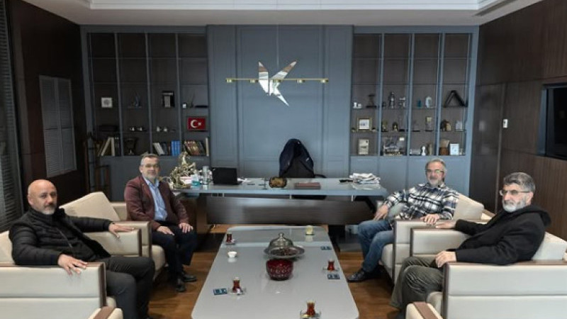 Umre’den dönen Adnan Köşker’e YRP’li Engin Kılıç’dan ziyaret…