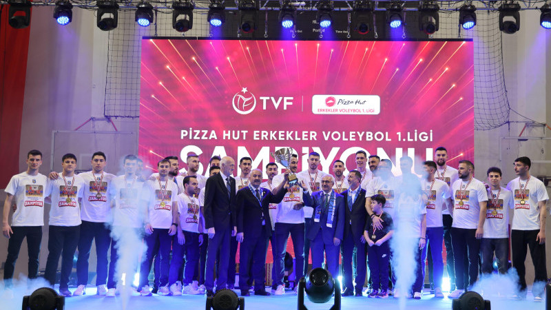 Büyükgöz'le Gebze voleybolda ilki yaşadı...